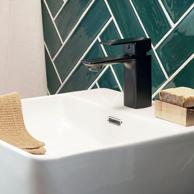 Grifería Monocomando de Lavatorio Peirano Soria Black 60-192