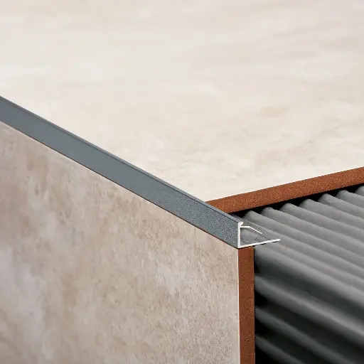 [20700] Varilla Perfil L Aluminio 12mm Tiza Stone 1472TXT